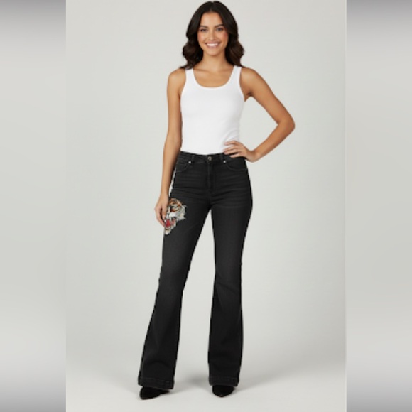 Y2K Ed Hardy Women's Biker Chic Black Denim Tiger head Slim Flare Jean Size: 30 - Picture 12 of 12